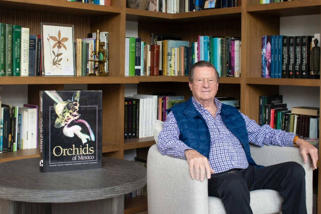 Guía de Eric Hágsater para cuidar orquídeas en casa